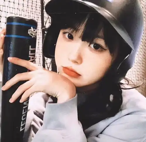 wechat头像女头韩系天道