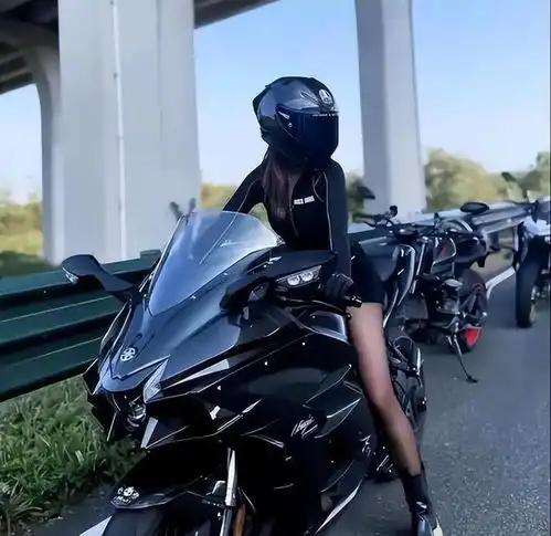 突发又一机车女网红车祸去世,生前一语成谶,28岁令人惋惜