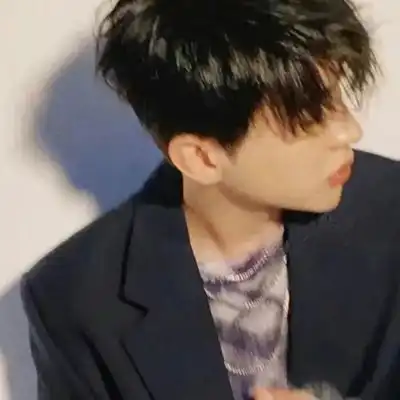 2023最新精明干练男生头像