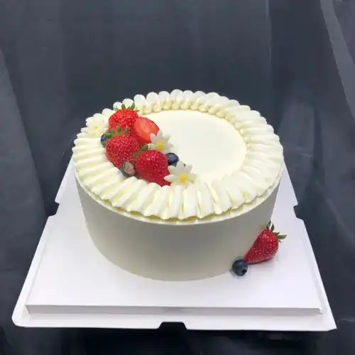 69.9元抢158元6英寸草莓系列蛋糕轰炸你的少女心