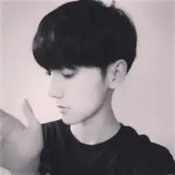 黑系男生头像真人图文头