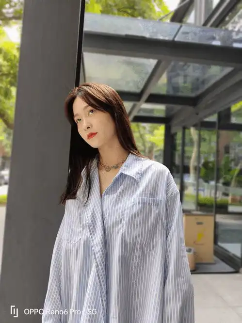 手机拍人像对比三星oppo超大杯风格迥异,谁更符合大众审美