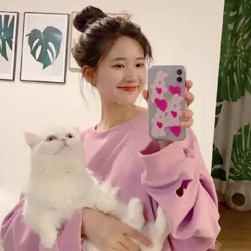 赵露思真是live杀手,无修图的春游照,皮肤嫩的透光,也太美了