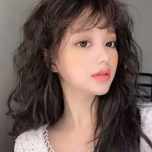 早上化妆脸很白,为啥下午脸会那么黄女生们经常遇到的尴尬情况