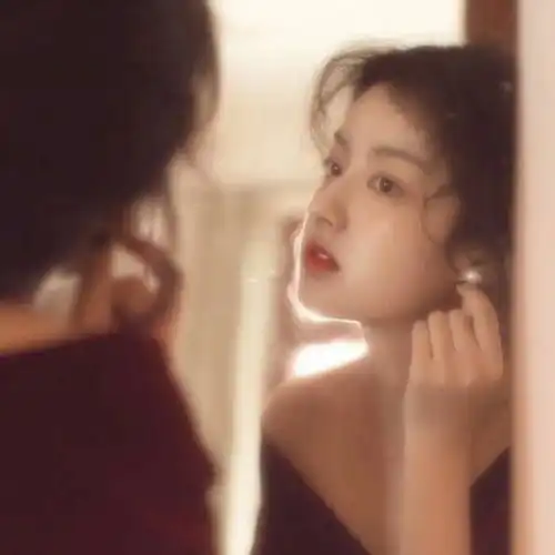 冷落女人竟能让他主动挽回你,冷落方式很重要