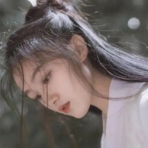 古风头像忧郁女生