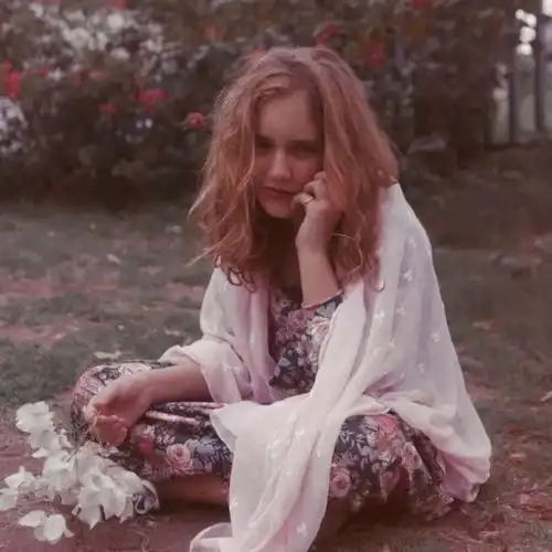 头像丨早知如此绊人心,何如当初莫相识