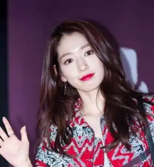 韩系女星纷纷都中了换发色的毒