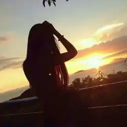 禁欲系头像女生背影系男