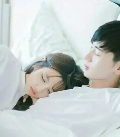 学校里的爱情能走到婚纱吗看完之后,网友泪崩了