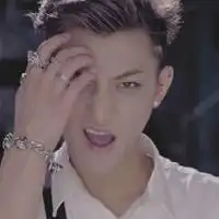 潮流韩系男生头像