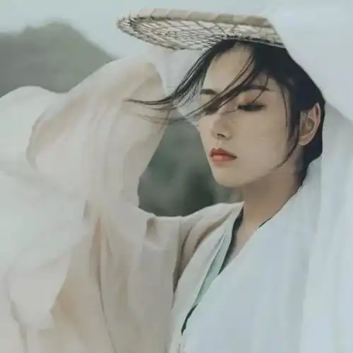 蓝色系超仙头像男真人