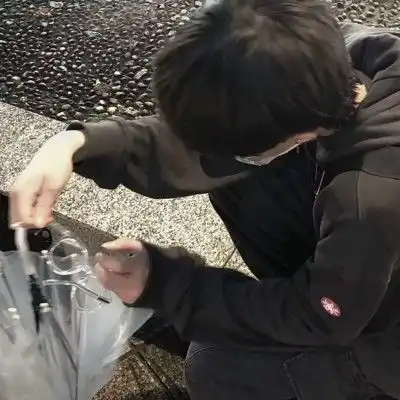 ins温柔帅气男生头像适可而止是我最后的温柔