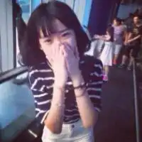 短发美女面向阳光微信图片微信头像图片大全