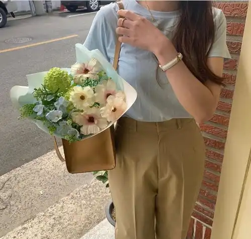 简约韩系风穿搭示范,基础款穿出气质范,好看又显瘦