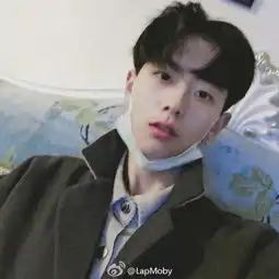 2020新版微信男生用的头像分分钟钟眼神秒杀你