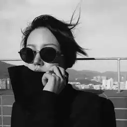 头像愿得一人心,永不再相亲