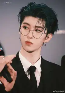 回顾丞哥的惊艳绿发造型高贵冷艳禁欲的撕漫贵公子