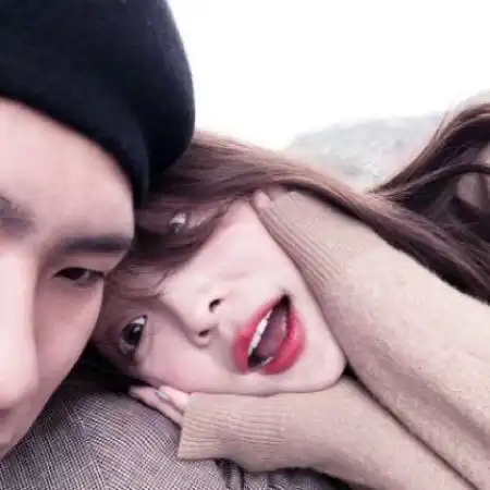 高清情侣头像真人一男一女,优质高颜值的情侣头