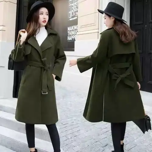 今年流行这样的千鸟格大衣