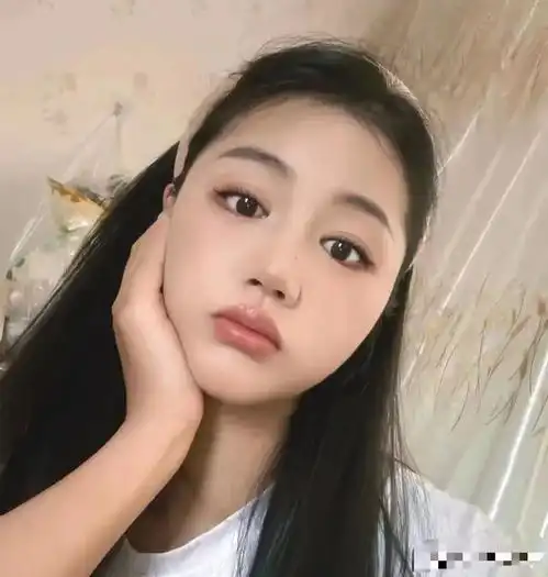 望平安四川24岁漂亮女生凌失联,已超50小时家属发布寻人启事