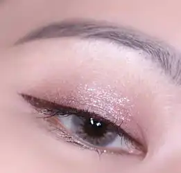 夏天最强应援色一定有粉色迪丽热巴的粉系妆尤其好看