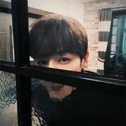 冷酷黑色系男生头像做饭