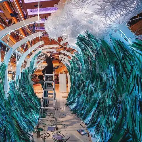 垃圾化身璀璨星河,他想探讨的到底是什么