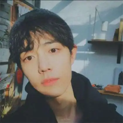 高冷男头像,风情万种走路带风的男生