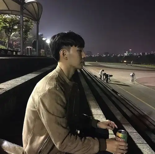 daisy妤故男生头像男头韩系