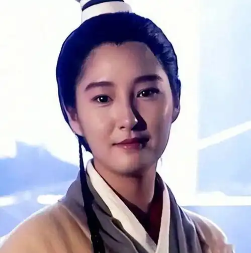 59岁女港星素颜露面,面容苍老网友不信,和山寨周星驰合作拍网大