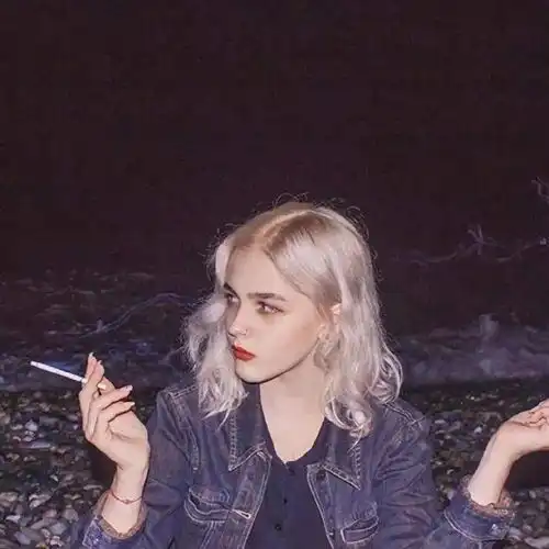 ins头像发觉哪里的我都不是完整的