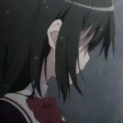 网易云热评曾有个公主和一个侍卫,她俩两情相悦但碍于身份,后来