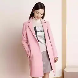 粉色减龄呢大衣,穿出少女的柔情