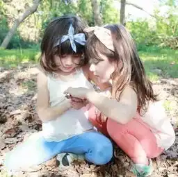 全球最美的双胞胎姐妹,现在长这样