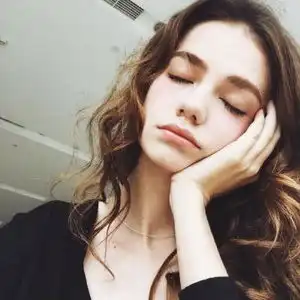 清纯唯美欧美女孩微信头像28