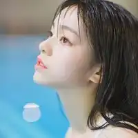 女生头像白色简约系侧脸贾静雯
