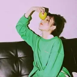 绿色系头像女可爱卡通蓝色系