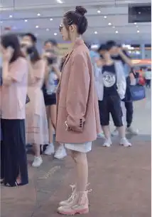 孟美岐男友风西装穿出别样风味粉嫩丸子头化身夏日清爽女孩