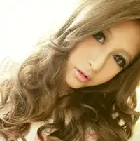 温柔可人的qq女生头像活在自己伪装的世界