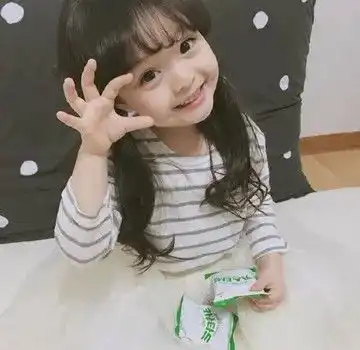 金在恩粉色可爱系头像