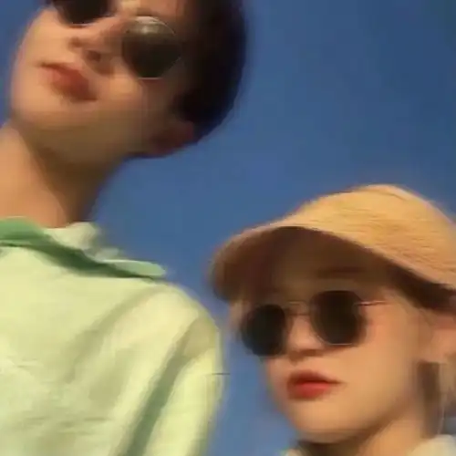 情侣头像零碎的岛屿会找到海