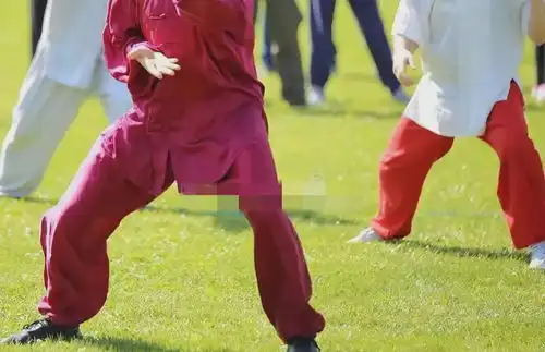 青岛中院激民愤男童最后绝望三小时让人窒息,父母当庭崩溃大哭