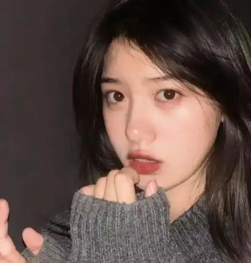 梓梅女生头像第九期