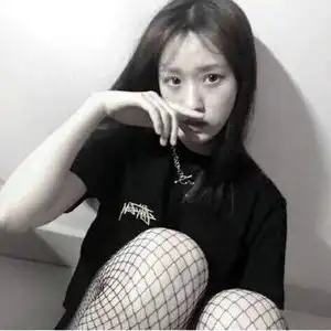 祭奠逝去的爱,残存的情治愈系女生头像