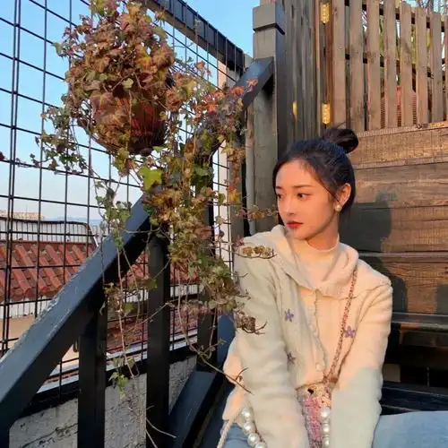 周洁琼明星爱豆头像壁纸