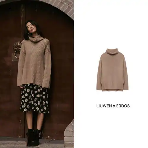 刘雯游西安古城,演绎大地色系的高级感,招牌笑容比毛衣更温暖