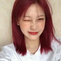 酷酷女生头像不同发色潮流女图