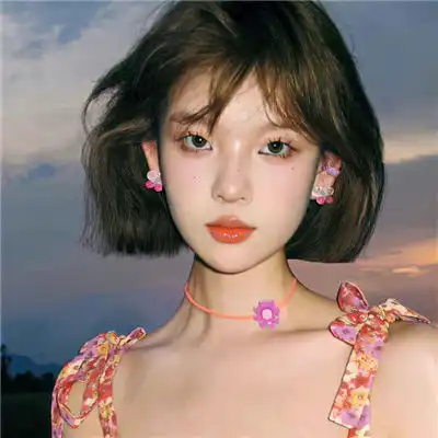 又纯又欲又御的小众女生头像,极具高级感的高颜值女头