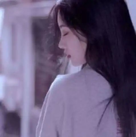 温柔淡颜系女头像侧颜